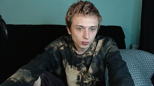 Snapshot of axxxturel chatting on December 2024 03:43:01 PM axxxturel online show from December 2024 03:43:01 PM