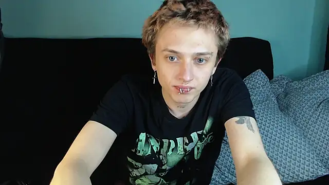 Snapshot of axxxturel chatting on December 2024 03:05:01 PM axxxturel online show from December 2024 03:05:01 PM