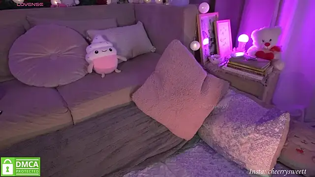 Cheerrysweett online show from December 2025 12:08:01 AM