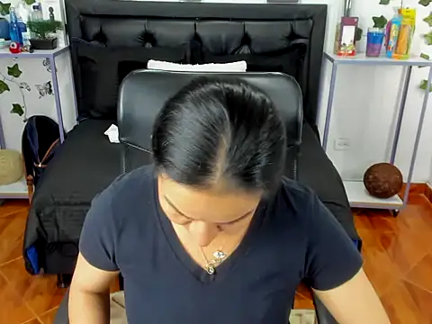 Violeta stilll online show from November 2025 07:24:02 PM