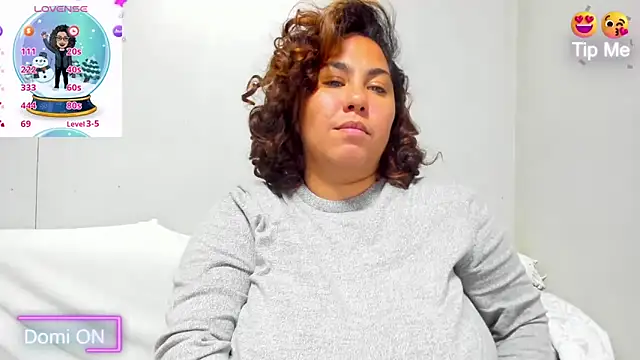 isobeladams20 online show from December 2024 10:51:01 PM