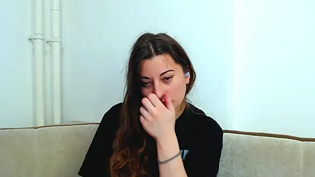 Helen Adams  online show from December 2024 08:05:01 AM