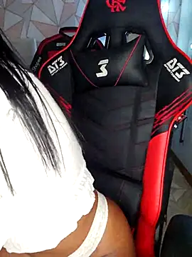 moreninhasilva online show from May 2026 11:57:02 PM
