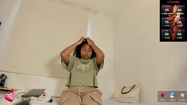 Snapshot of ChanelMillers_ chatting on September 2025 01:11:02 PM ChanelMillers online show from September 2025 01:11:02 PM