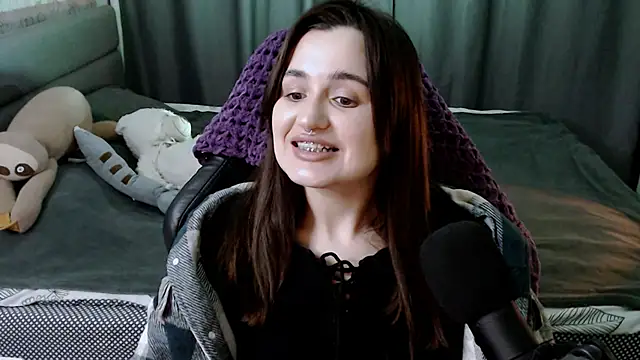 Snapshot of KiraYammy chatting on February 2025 02:54:02 PM KiraYammy online show from February 2025 02:54:02 PM