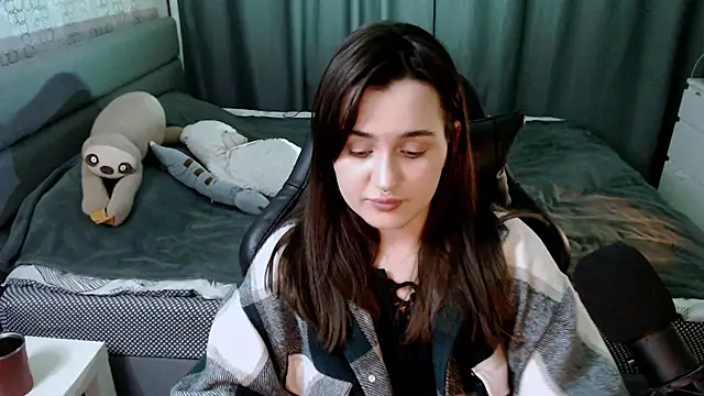 Snapshot of KiraYammy chatting on February 2025 05:57:01 PM KiraYammy online show from February 2025 05:57:01 PM
