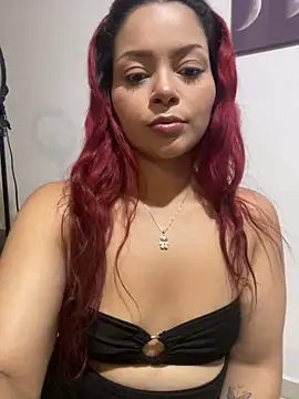 Snapshot of redgirlofficial chatting on May 2026 04:10:01 AM redgirlofficial online show from May 2026 04:10:01 AM