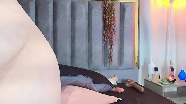 Zoe Curvy online show from February 2026 12:51:02 AM