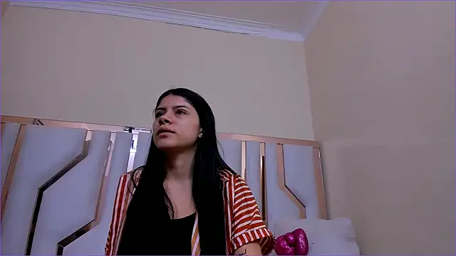 TifanyChill online show from October 2025 05:19:02 PM