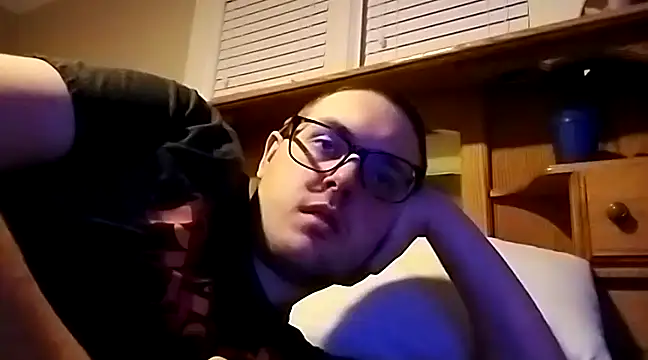 Snapshot of 420getsmehorny chatting on December 2024 01:30:01 AM 420getsmehorny online show from December 2024 01:30:01 AM