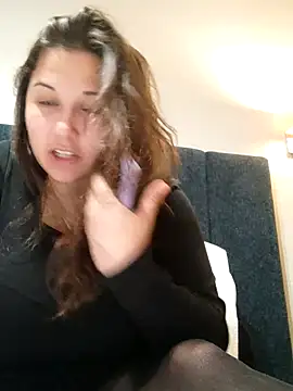 Snapshot of minette-sexy chatting on March 2025 09:48:02 PM minette-sexy online show from March 2025 09:48:02 PM