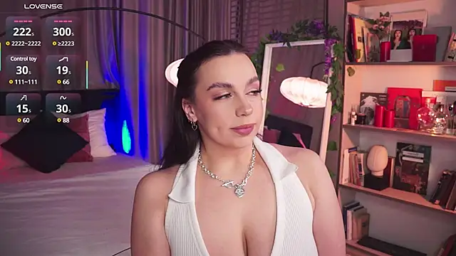 LunaNight online show from February 2025 08:34:02 PM