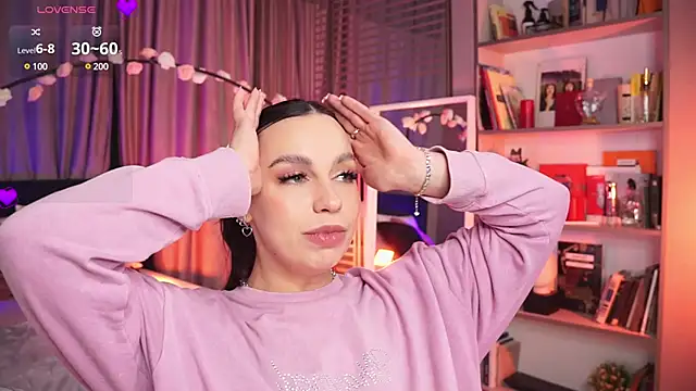 LunaNight online show from March 2025 04:06:01 AM