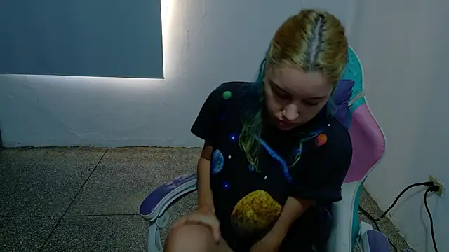 WandaDoll online show from February 2026 12:30:02 PM