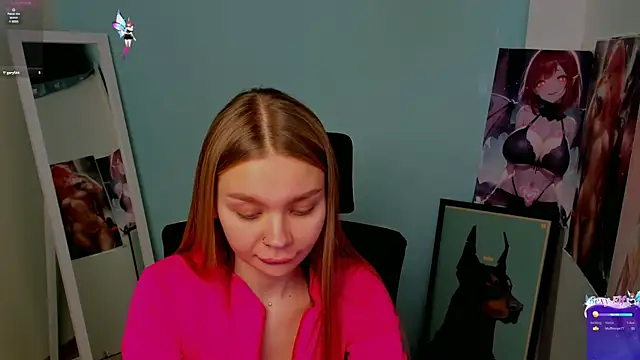 Snapshot of Molly_sweetie chatting on December 2024 10:13:01 AM Molly sweetie online show from December 2024 10:13:01 AM