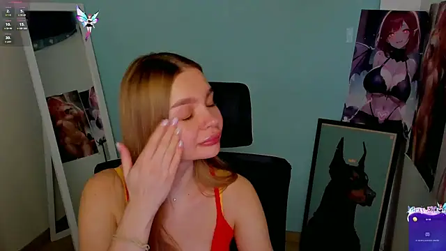 Snapshot of Molly_sweetie chatting on December 2024 06:59:02 AM Molly sweetie online show from December 2024 06:59:02 AM