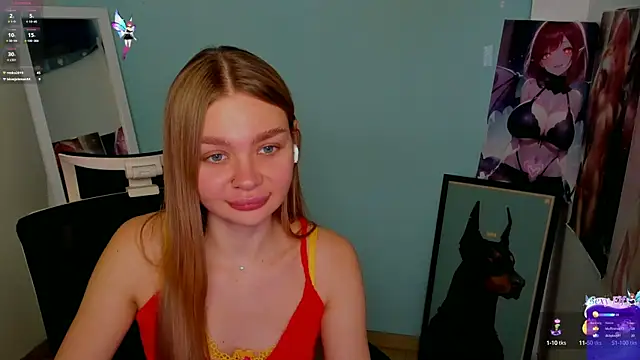 Snapshot of Molly_sweetie chatting on December 2024 10:05:02 AM Molly sweetie online show from December 2024 10:05:02 AM