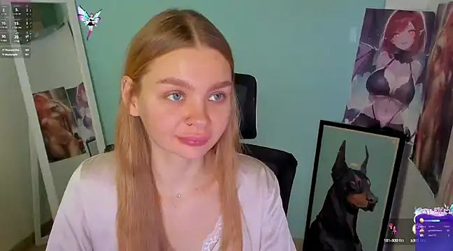 Snapshot of Molly_sweetie chatting on December 2024 10:45:02 AM Molly sweetie online show from December 2024 10:45:02 AM