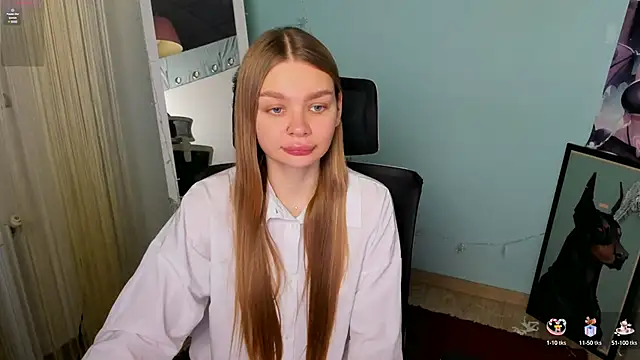 Snapshot of Molly_sweetie chatting on January 2025 06:56:02 AM Molly sweetie online show from January 2025 06:56:02 AM