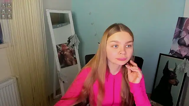 Snapshot of Molly_sweetie chatting on January 2025 07:06:02 AM Molly sweetie online show from January 2025 07:06:02 AM