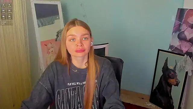 Snapshot of Molly_sweetie chatting on January 2025 10:07:02 AM Molly sweetie online show from January 2025 10:07:02 AM