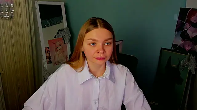 Snapshot of Molly_sweetie chatting on January 2025 07:11:02 AM Molly sweetie online show from January 2025 07:11:02 AM