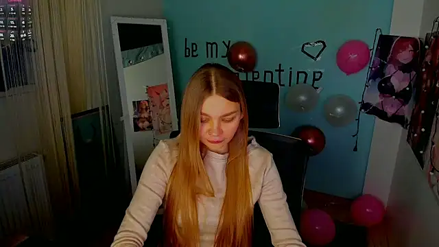 Snapshot of Molly_sweetie chatting on February 2025 07:03:01 AM Molly sweetie online show from February 2025 07:03:01 AM