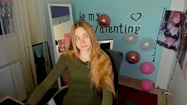 Snapshot of Molly_sweetie chatting on February 2025 06:59:02 AM Molly sweetie online show from February 2025 06:59:02 AM