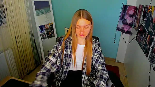 Snapshot of Molly_sweetie chatting on March 2025 10:13:02 AM Molly sweetie online show from March 2025 10:13:02 AM