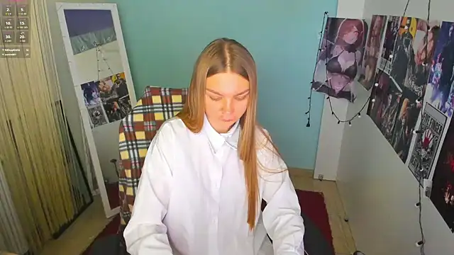 Snapshot of Molly_sweetie chatting on March 2025 10:02:02 AM Molly sweetie online show from March 2025 10:02:02 AM