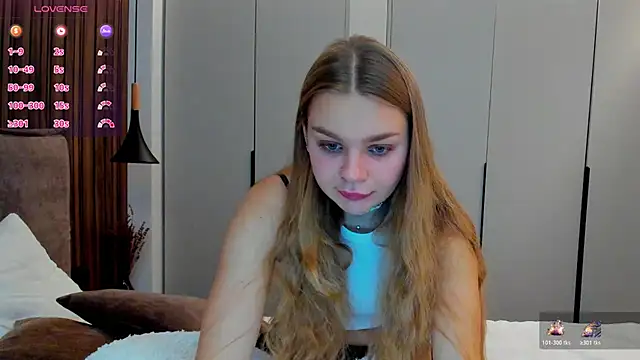 Snapshot of Molly_sweetie chatting on November 2025 07:09:02 AM Molly sweetie online show from November 2025 07:09:02 AM