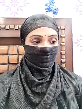 Snapshot of Yours-Bebo chatting on January 2025 10:41:01 AM Yours-Bebo online show from January 2025 10:41:01 AM