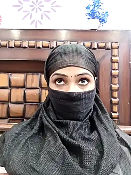 Snapshot of Yours-Bebo chatting on January 2025 07:25:01 AM Yours-Bebo online show from January 2025 07:25:01 AM