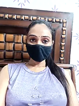 Snapshot of Yours-Bebo chatting on January 2026 07:11:01 PM Yours-Bebo online show from January 2026 07:11:01 PM