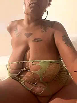 Exotickittykatt online show from September 2025 12:43:01 AM