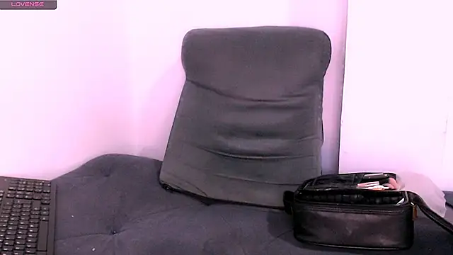 sofi-rojas1 online show from March 2026 07:13:02 PM