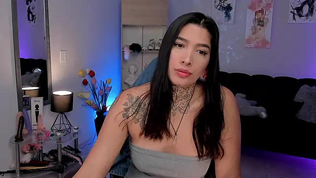 LouaneBourVip online show from February 2025 11:51:01 AM