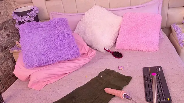 ZendayaGrey online show from March 2025 06:14:02 AM