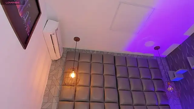 megan woll online show from January 2025 07:48:02 PM