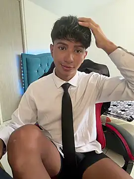 Snapshot of Leonarrrd_01 chatting on March 2026 09:17:01 PM Leonarrrd 01 online show from March 2026 09:17:01 PM