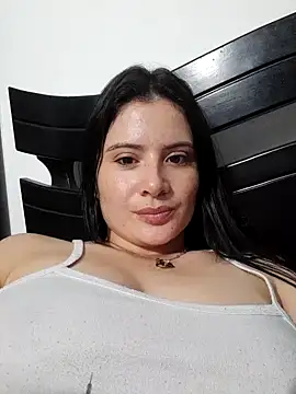 Zoe Clark  online show from January 2025 05:30:01 AM