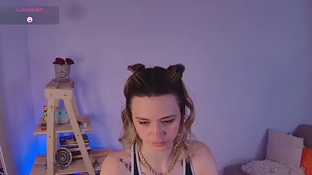 Lucy Princes online show from February 2025 01:08:01 AM