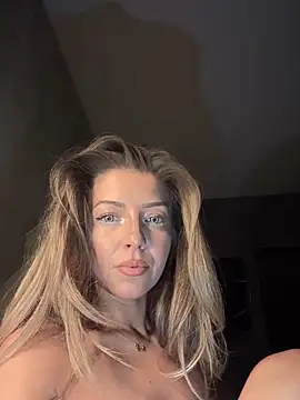 Snapshot of SonyaD_ chatting on March 2025 05:42:02 AM SonyaD online show from March 2025 05:42:02 AM