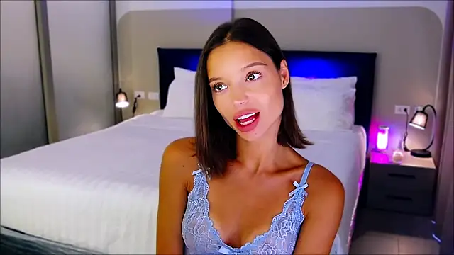 wow Mia online show from February 2025 02:18:01 AM