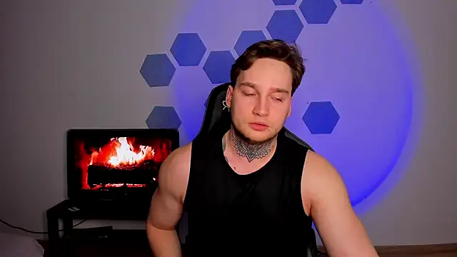 Chris Tyson online show from April 2026 07:55:02 PM