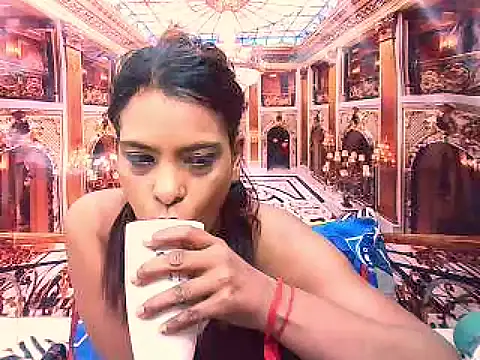 IndianSexyAss online show from November 2025 06:37:02 PM