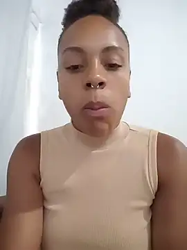 Julia Pretinha online show from January 2026 01:27:01 PM