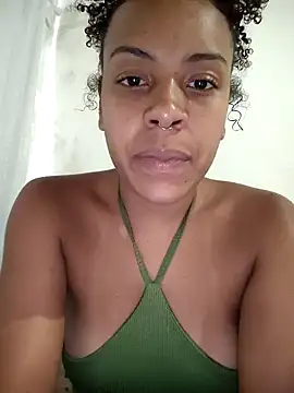 Julia Pretinha online show from March 2026 01:37:02 PM