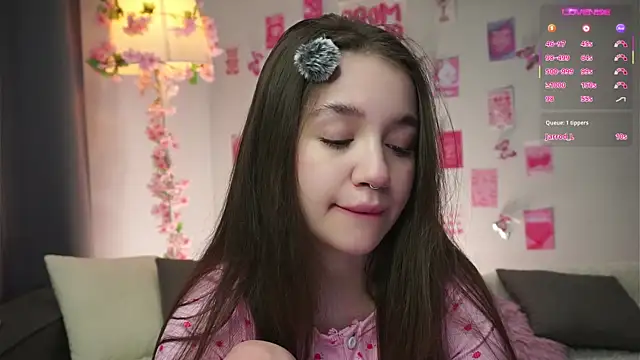 AmiLewis online show from February 2026 01:02:02 AM