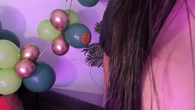 Snapshot of Miia_Thompsonn chatting on March 2025 03:26:01 AM Miia Thompsonn online show from March 2025 03:26:01 AM